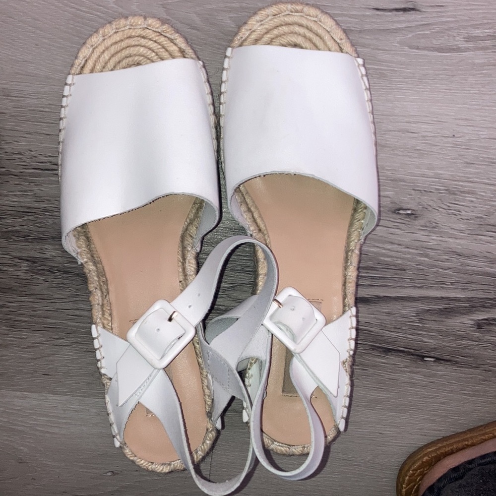 NWOT Anthony Melani White Leather Wedge Sandals size 10